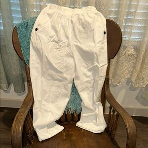 White Casual Pants; linen capris; never worn